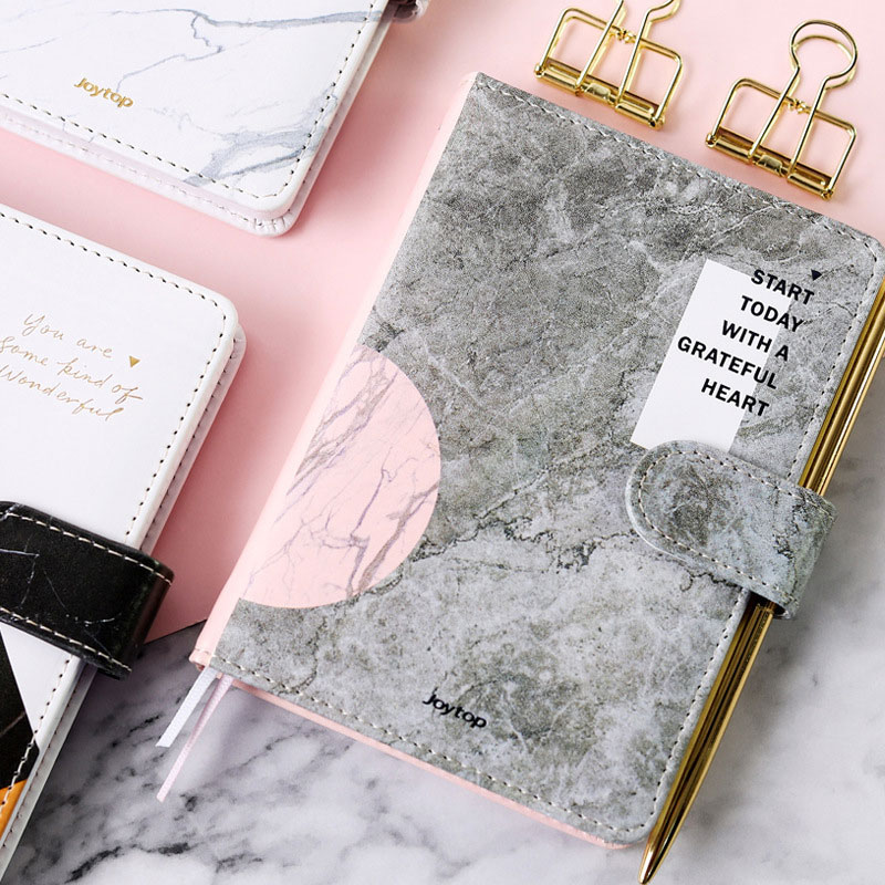 2024 ခုနှစ်တွင်စားပွဲခုံများအပေါ်အဘယ်ကြောင့်ကျောက်မျက်ရတနာစာအုပ်များအဘယ်ကြောင့်ယူသနည်း။ 2024 ခုနှစ်တွင်စားပွဲခုံများအပေါ်အဘယ်ကြောင့်ကျောက်မျက်ရတနာစာအုပ်များအဘယ်ကြောင့်ယူသနည်း။